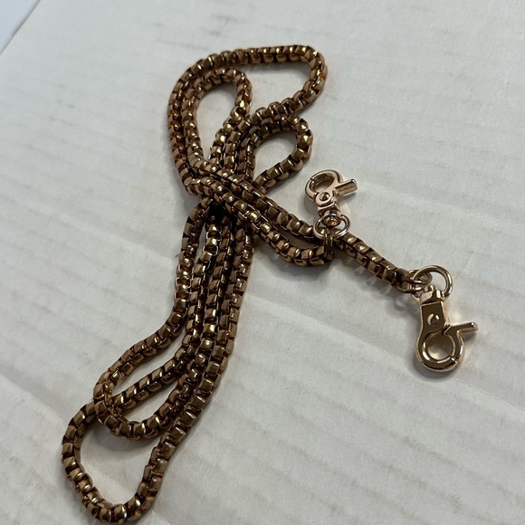 Louis Vuitton Cosmetic Pouch Trousse Toilette 23 - Picture 9 of 12